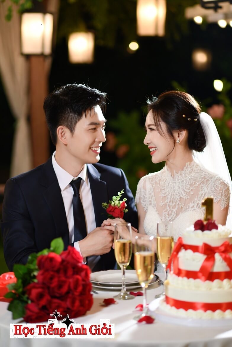 Gửi đến bạn bè câu tiếng Anh cho lễ kỷ niệm ngày cưới thật xúc động. 